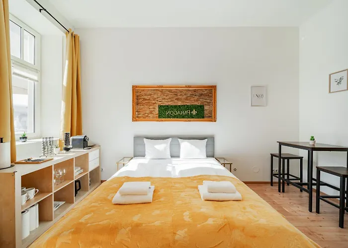 With Free Parking Apartment Vienna